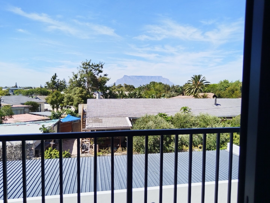 2 Bedroom Property for Sale in Table View Western Cape